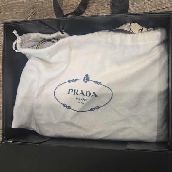 White Prada Shoulder Bag Authentic - Picture 2 of 12